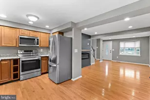 1 Marian Ct, Sterling, VA 20165 - Photo 7