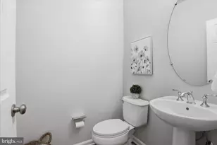 20385 Belmont Park Terrace, Ashburn, VA 20147 - Photo 11