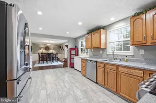 413 Appletree Dr NE, Leesburg, VA 20176 - Photo 7