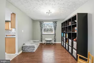 413 Appletree Dr NE, Leesburg, VA 20176 - Photo 5