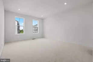 43298 Farringdon Sq, Broadlands, VA 20148 - Photo 23