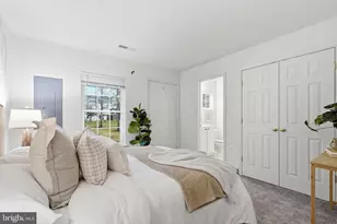 22987 Fontwell Square, Sterling, VA 20166 - Photo 15