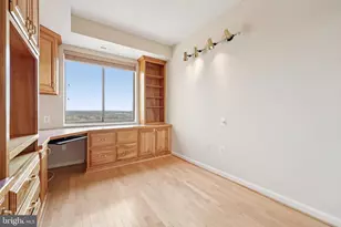 19375 Cypress Ridge Terrace, Leesburg, VA 20176 - Photo 19