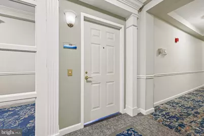 19375 Cypress Ridge Terrace #1111, Leesburg, VA 20176 - Photo 5