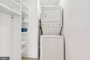 19375 Cypress Ridge Terrace, Leesburg, VA 20176 - Photo 31