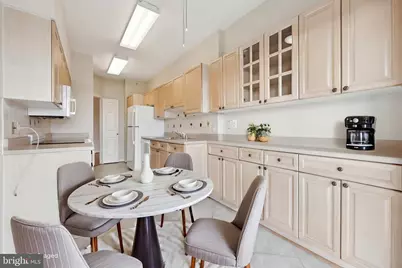 19375 Cypress Ridge Terrace #1111, Leesburg, VA 20176 - Photo 9