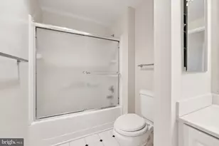 19375 Cypress Ridge Terrace, Leesburg, VA 20176 - Photo 15