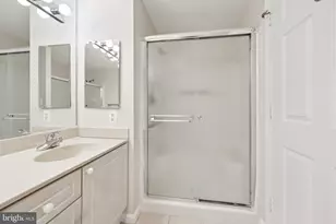 19375 Cypress Ridge Terrace, Leesburg, VA 20176 - Photo 23