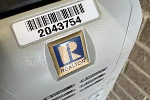 19375 Cypress Ridge Terrace, Leesburg, VA 20176 - Photo 35