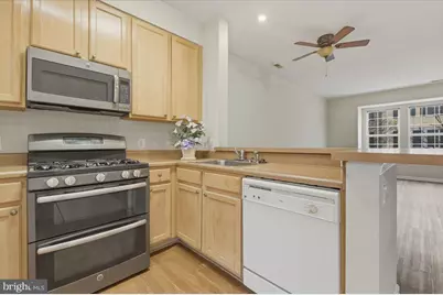 23142 Blackthorn Square, Sterling, VA 20166 - Photo 9