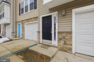 23142 Blackthorn Square, Sterling, VA 20166 - Photo 3