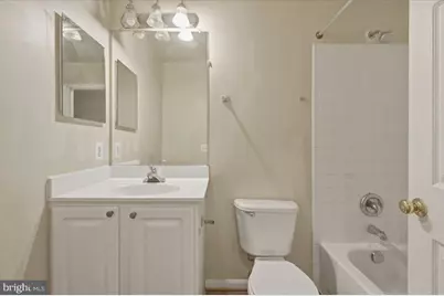 23142 Blackthorn Square, Sterling, VA 20166 - Photo 19