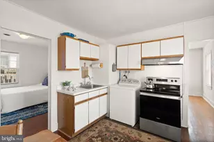 224 South St SE, Leesburg, VA 20175 - Photo 13