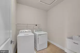 43157 Clarendon Sq, Ashburn, VA 20148 - Photo 45