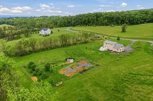 40923 Browns Ln, Waterford, VA 20197 - Photo 3