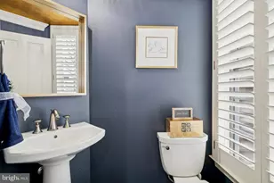 22833 Highcrest Circle, Brambleton, VA 20148 - Photo 23