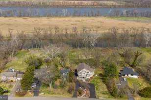 19451 Youngs Cliff Rd, Sterling, VA 20165 - Photo 113