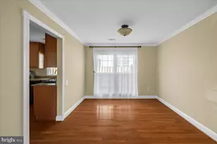 408 Foxridge Dr SW, Leesburg, VA 20175 - Photo 7