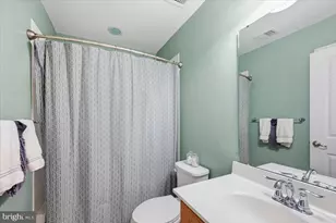 22855 Lacey Oak Terrace, Sterling, VA 20166 - Photo 29