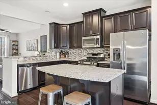 22855 Lacey Oak Terrace, Sterling, VA 20166 - Photo 15