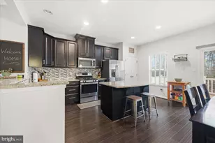 22855 Lacey Oak Terrace, Sterling, VA 20166 - Photo 17