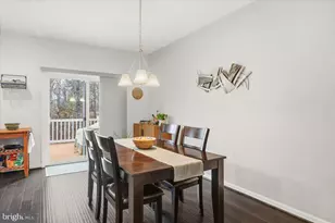 22855 Lacey Oak Terrace, Sterling, VA 20166 - Photo 19