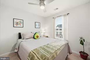 22855 Lacey Oak Terrace, Sterling, VA 20166 - Photo 25