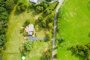 21960 Oatlands Rd, Aldie, VA 20105 - Photo 11