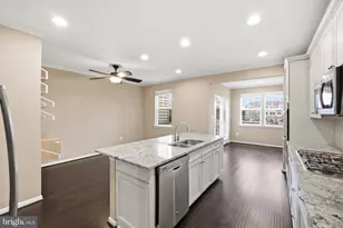 43593 Mirror Terrace, Ashburn, VA 20147 - Photo 5