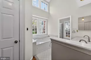 20211 Birdsnest Pl, Ashburn, VA 20147 - Photo 15