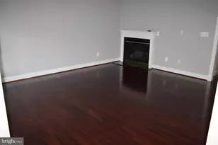 41833 Bristow Manor Dr, Ashburn, VA 20148 - Photo 3