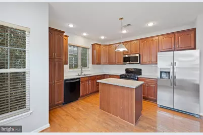 19608 Edgemont Square, Ashburn, VA 20147 - Photo 13