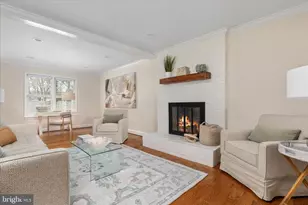 11815 Brockman Ln, Great Falls, VA 22066 - Photo 7