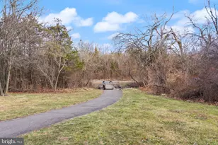 25240 Lake Shore Square, Chantilly, VA 20152 - Photo 39