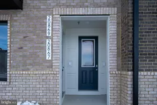 20869 Murry Fls Ter, Ashburn, VA 20147 - Photo 3