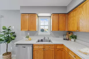 564 Radford Terrace NE, Leesburg, VA 20176 - Photo 11