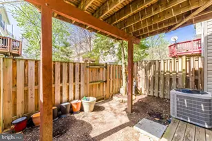 23097 Fontwell Square, Sterling, VA 20166 - Photo 39