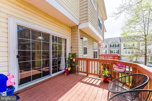 23097 Fontwell Square, Sterling, VA 20166 - Photo 37