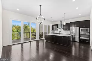 23104 Sullivans Cove Sq, Brambleton, VA 20148 - Photo 11