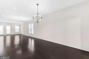 23104 Sullivans Cove Sq, Brambleton, VA 20148 - Photo 9