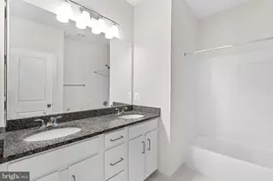 23104 Sullivans Cove Sq, Brambleton, VA 20148 - Photo 29