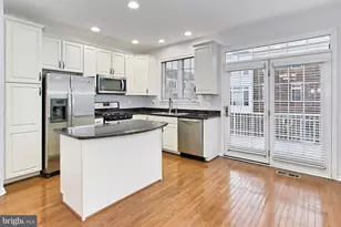 25121 Gunnery Square, Chantilly, VA 20152 - Photo 15