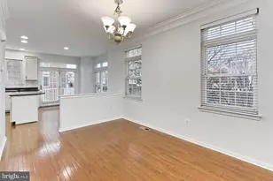 25121 Gunnery Square, Chantilly, VA 20152 - Photo 11