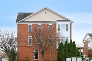 25121 Gunnery Square, Chantilly, VA 20152 - Photo 1