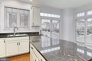 25121 Gunnery Square, Chantilly, VA 20152 - Photo 21