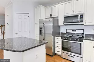 25121 Gunnery Square, Chantilly, VA 20152 - Photo 19