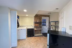 402 Kojun Ct, Sterling, VA 20164 - Photo 47