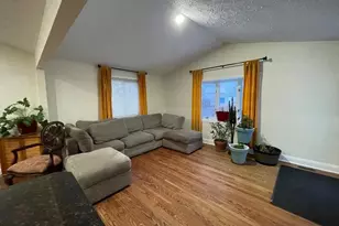 402 Kojun Ct, Sterling, VA 20164 - Photo 17