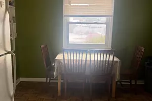 703 E Dickenson Ct, Sterling, VA 20164 - Photo 11