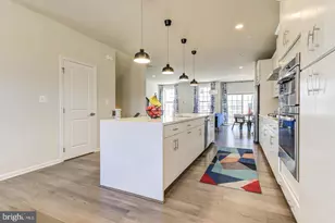 22669 Naugatuck Square, Ashburn, VA 20148 - Photo 5